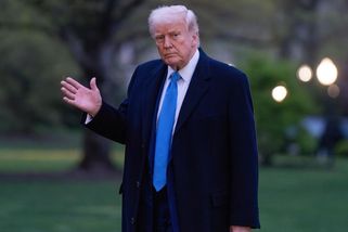 Trump chce začít s nižším clem na léky a postupně ho zvýšit až na 250 procent - Seznam Zprávy